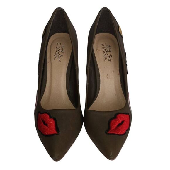 NOT JUST A PUMP ARMY GREEN EMBROIDERED PATCH HEELS SZ.5.5 EUC. - Picture 5 of 8